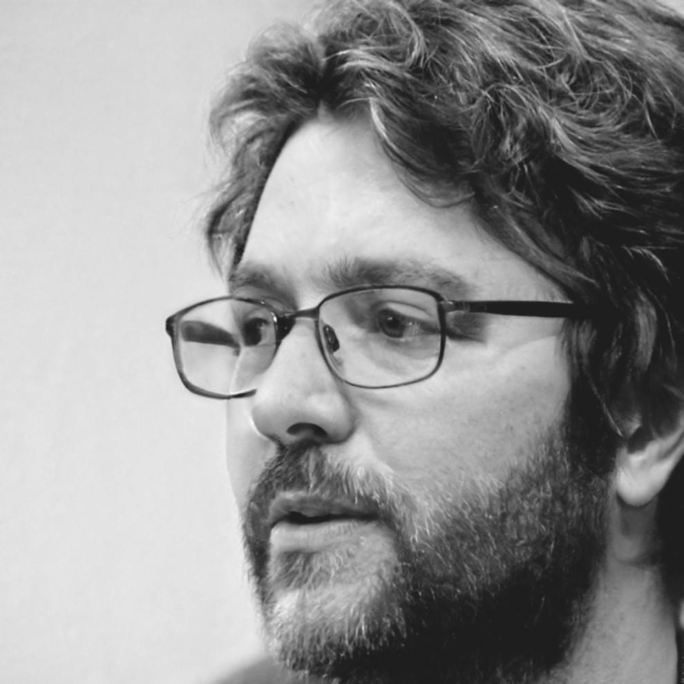 Portrait of Jasper Kolhatkar, Operations Manager